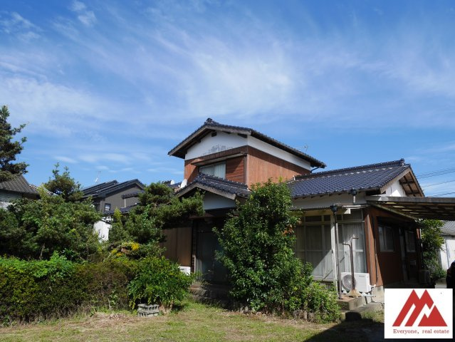 大刀洗町栄田　古屋付土地の外観
