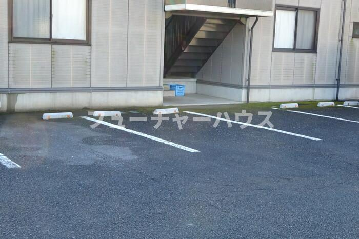 タントミール　Ａの駐車場