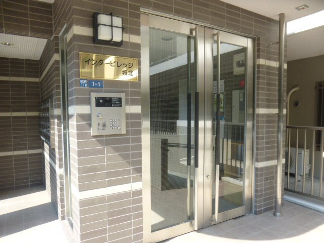 姫路市城北新町３丁目の賃貸マンションのエントランス