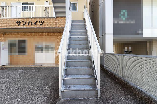 サンハイツのエントランス|毎日通るエントランスはこのようになっています