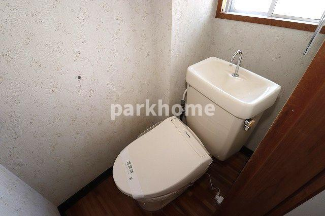サンハイツのトイレ|落ち着いたトイレです