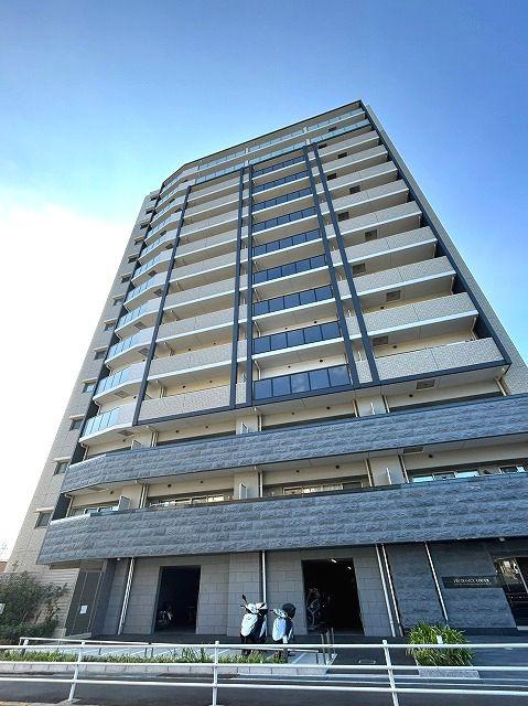 プレサンスロジェ四條畷忍ヶ丘ざテラスの現況写真|落ち着いた雰囲気の外観です