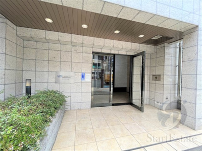 【エントランス】 | ダイナシティ上本町 | 落ち着いたエントランスです