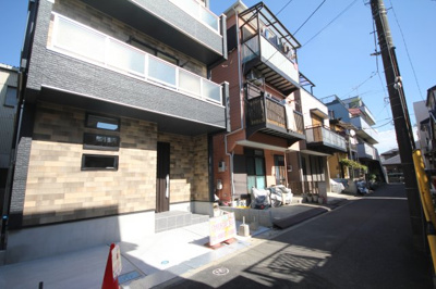 【前面道路含む現地写真】 | 三郷市戸ヶ崎2丁目3180 | 前面道路含む現地写真です