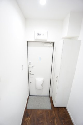 【玄関】 | ドムス都賀 | ※同物件・反転タイプの写真です。