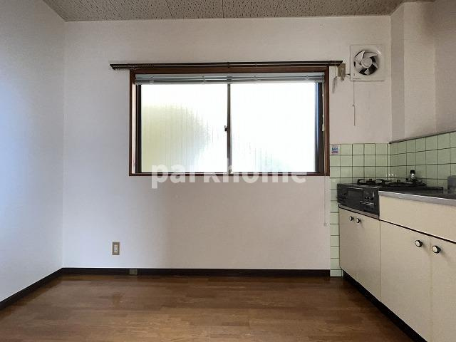 ハイツサンルートの居間・リビング|使いやすい居間です