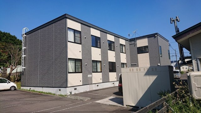 レオパレスガナール