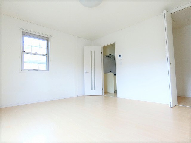 Acorn&Sunflowerの寝室|同建物別部屋写真