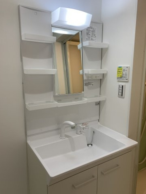 【洗面所】 | エアリーズB