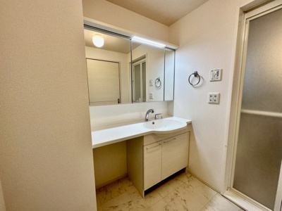 【洗面所】 | ヴィラージュ