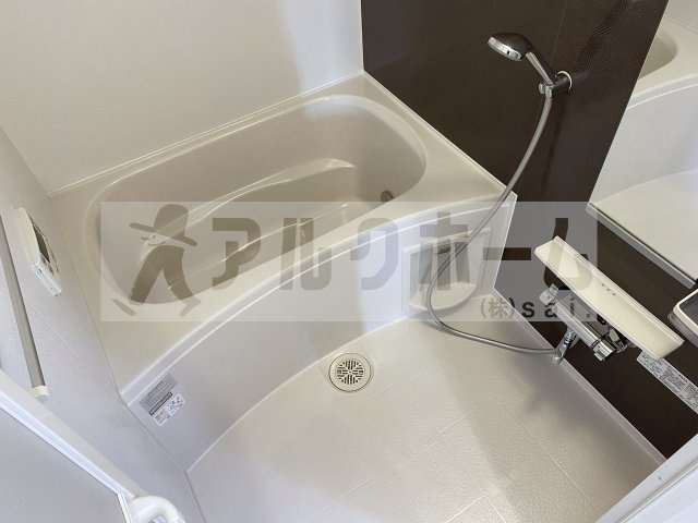 プランドール高安の浴室