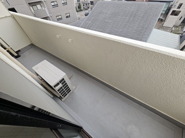 稗原マンションのバルコニー