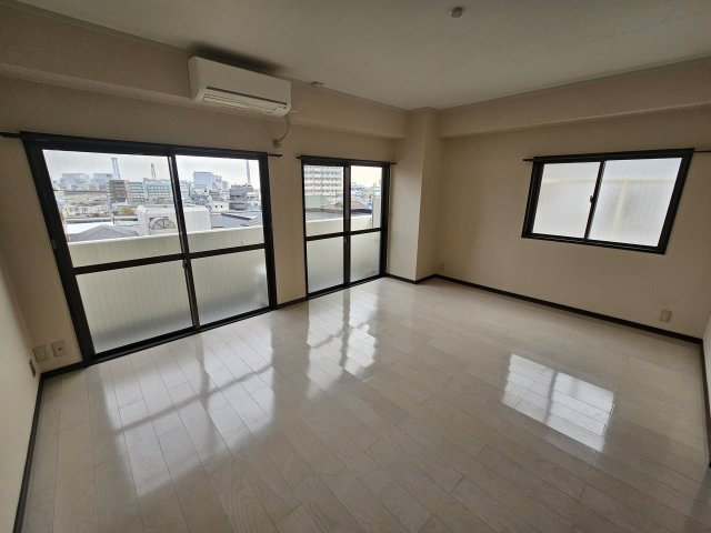 稗原マンションの居間・リビング