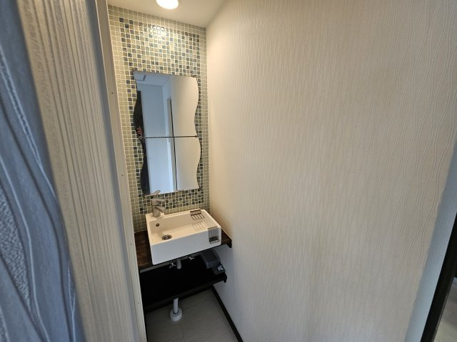 稗原マンションの洗面所