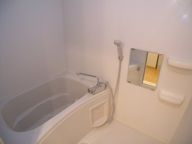 ユニベール神戸の浴室