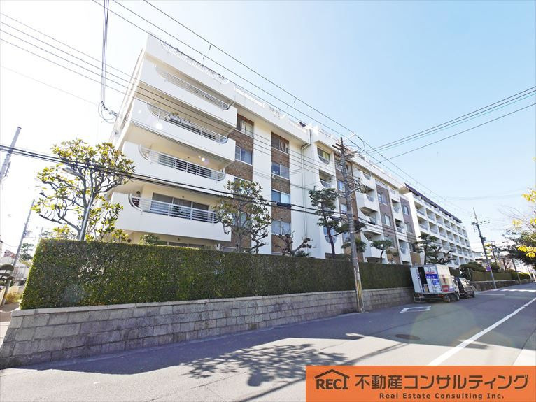 芦屋パレスハイツ南館の外観