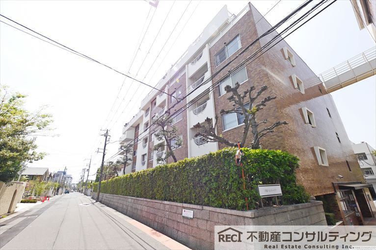 芦屋パレスハイツ南館の外観