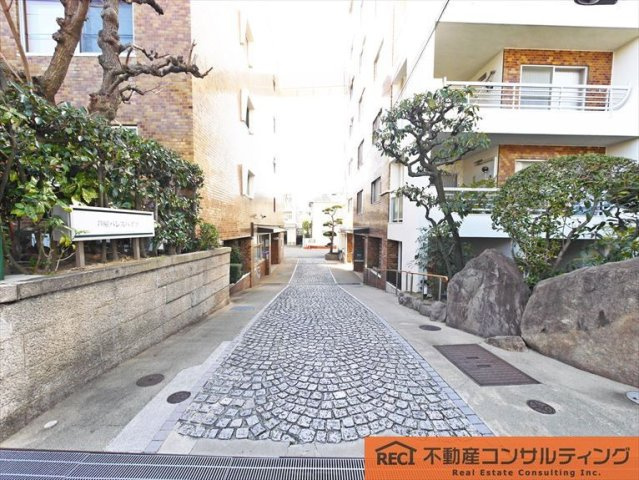 芦屋パレスハイツ南館の周辺