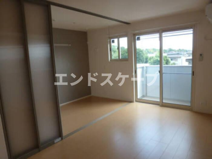 ウィットＳ鳥羽の居間・リビング|高崎、前橋エリアのお部屋探しはエンドスケープまで！お客様の理想お聞かせ下さい♪