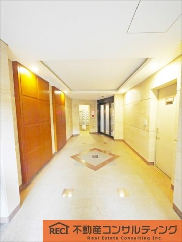 コスモシティ住吉川公園イーストのエントランス