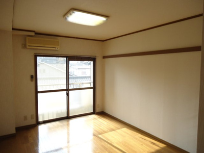 【居間・リビング】 | エメローズ丸之内 | 洋室7.5帖　※写真はイメージです