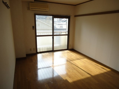 【寝室】 | エメローズ丸之内 | 洋室7.5帖　※写真はイメージです