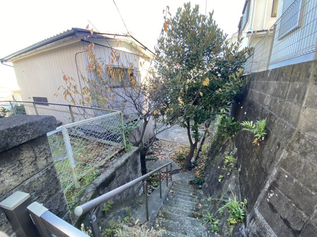 【 売主 】横浜市南区中里4丁目　戸建の外観