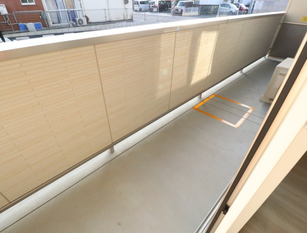 熊本市南区南高江２丁目のアパートのバルコニー