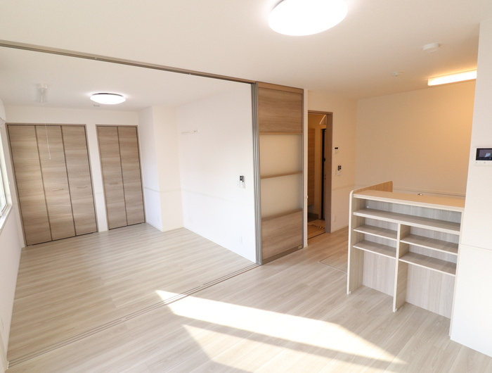 熊本市南区南高江２丁目のアパートの居間・リビング