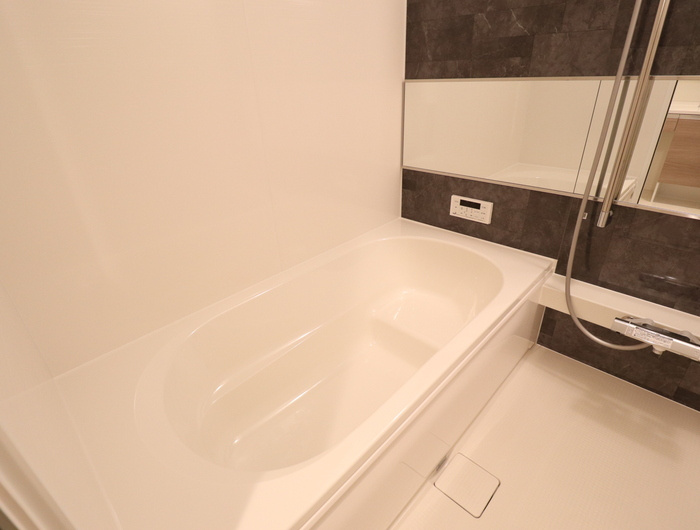 熊本市南区南高江２丁目のアパートの浴室