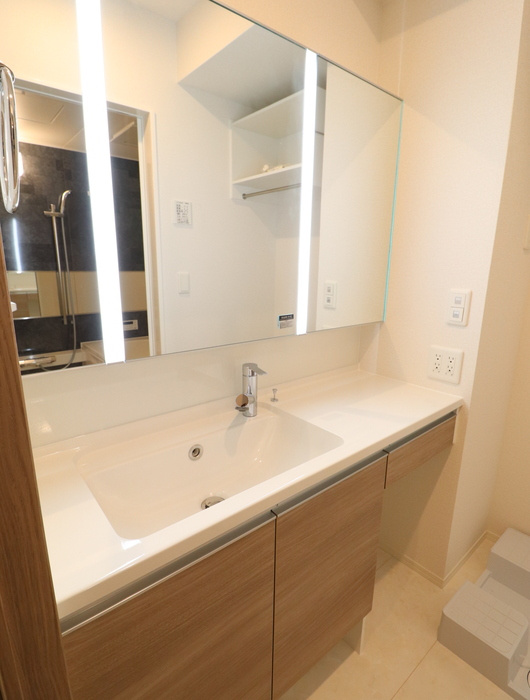 熊本市南区南高江２丁目のアパートの独立洗面台