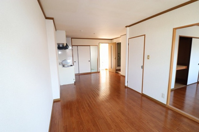 【居間・リビング】 | パークハイツ相川 | リビングルーム 13帖