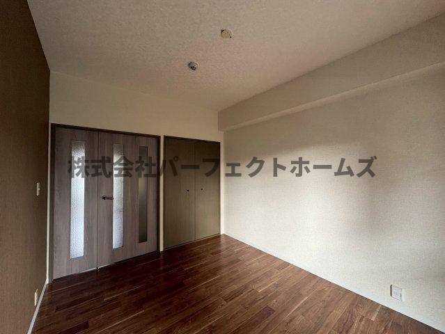 グランドヴィラ香里の居間・リビング|ゆったりとした居間です