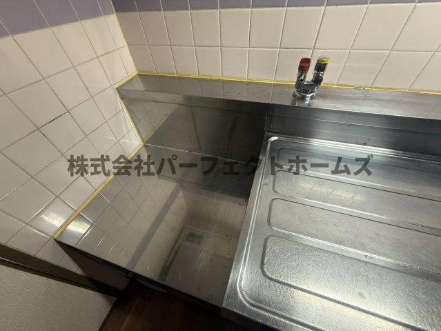 グランドヴィラ香里の和室|畳の上でゆっくりとくつろげる和室です