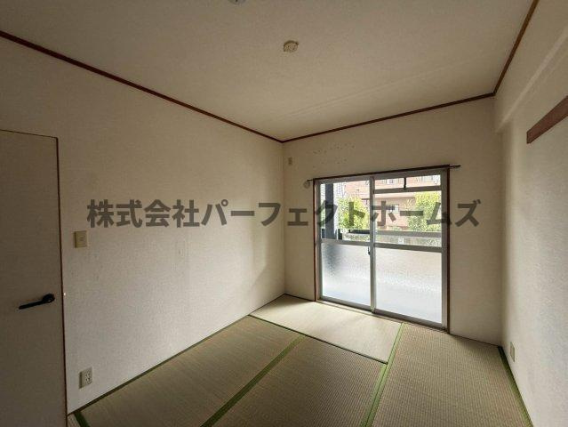 グランドヴィラ香里の外観|落ち着いた雰囲気の外観です