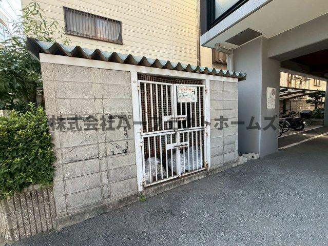 グランドヴィラ香里の周辺