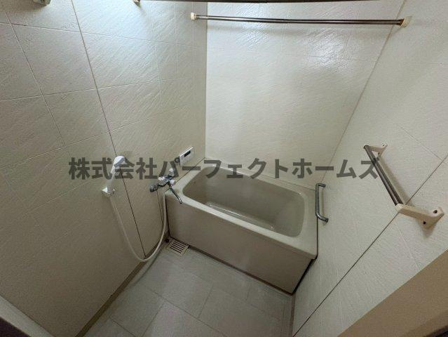 グランドヴィラ香里の浴室|日々の疲れを癒すお風呂付です