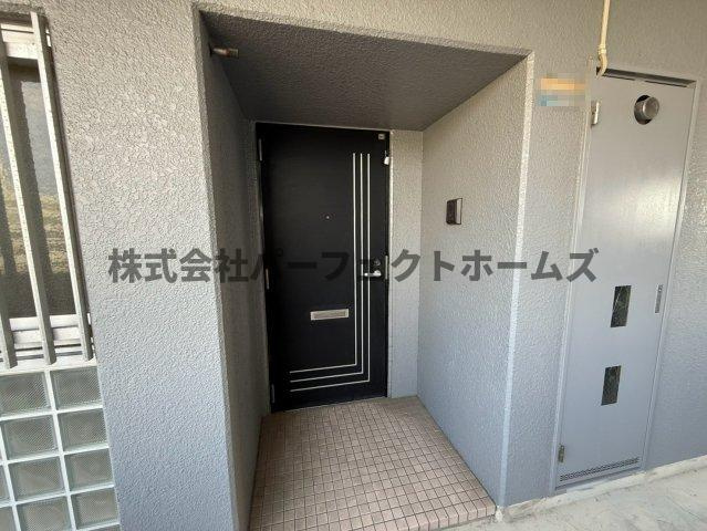 グランドヴィラ香里のエントランス|ゆとりのあるエントランスです