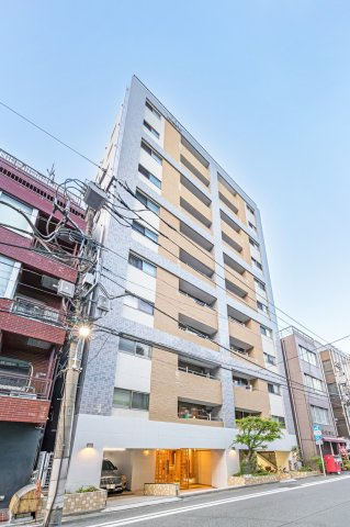 グリーンパーク日本橋三越前の外観