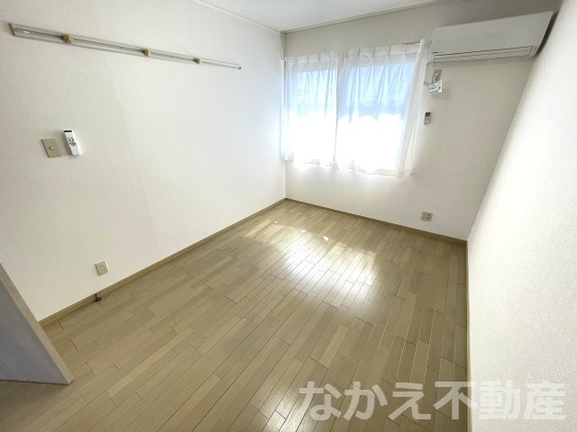 【寝室】
