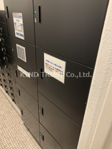 APRILE南森町のその他共用部分|便利な宅配ボックスです