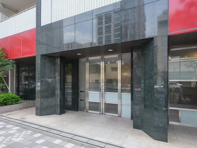 グランスイート日本橋人形町のエントランス