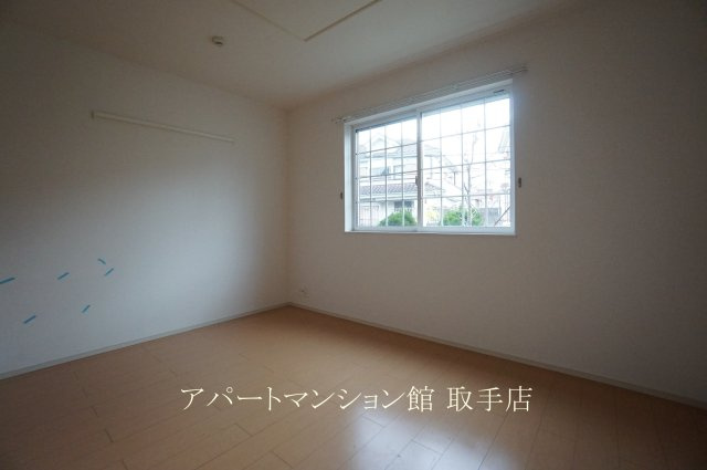 サンシャインビレッジアゼリアＢの居間・リビング