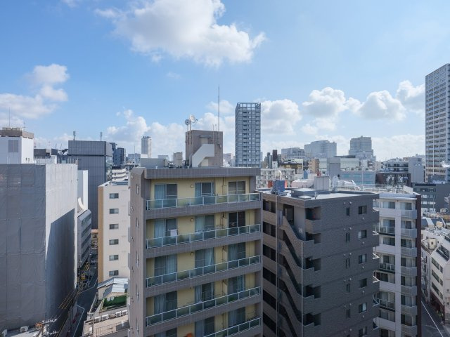 コンパートメント東京中央の展望