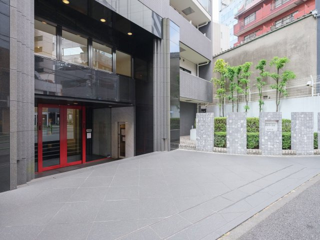 コンパートメント東京中央のエントランス