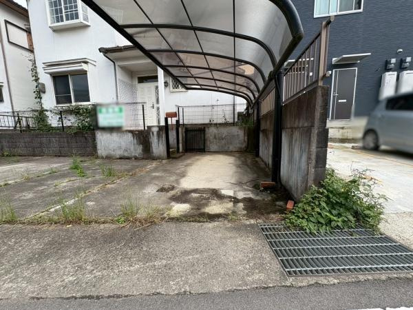 貴志川町前田　中古戸建の駐車場