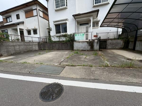 貴志川町前田　中古戸建の駐車場