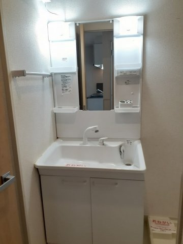 アルカンシェルⅢの洗面所|使いやすい洗面所です