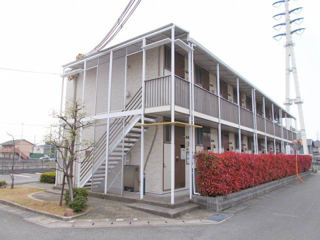 レオパレスファーストプラザの外観