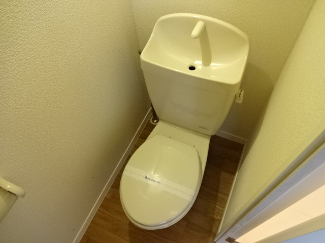 レオパレスファーストプラザのトイレ